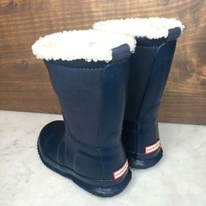 Hunter kids roll top sherpa lined boots navy blue US size boys 9/girls 8